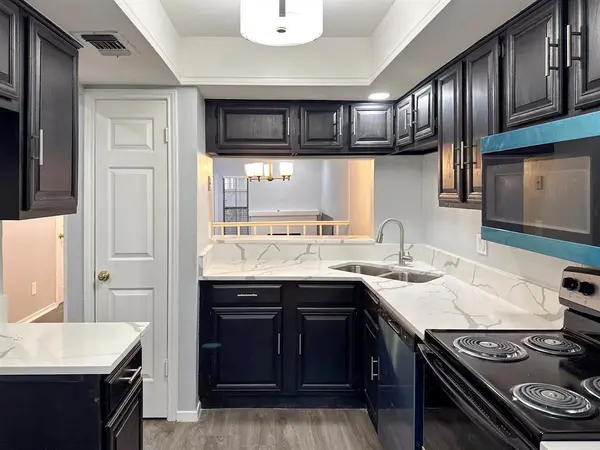 3635 Garden Brook Drive #5200, Farmers Branch, TX 75234