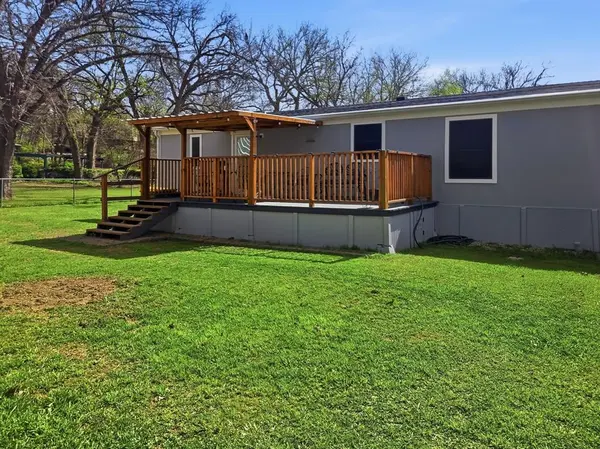 4909 Mesa Court, Weatherford, TX 76087