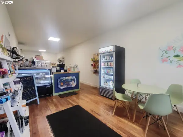 105 W MAIN ST #A, Enterprise, OR 97828