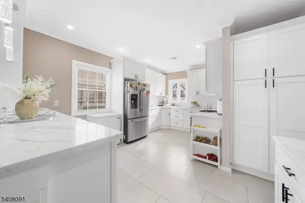 30-32 Barnard Pl, Elizabeth City, NJ 07208