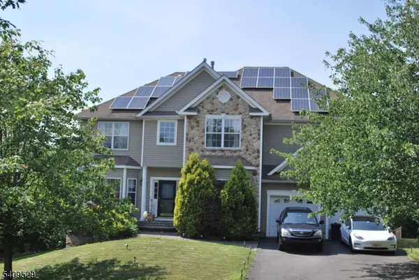 692 Skyline Dr, Jefferson Twp., NJ 07849