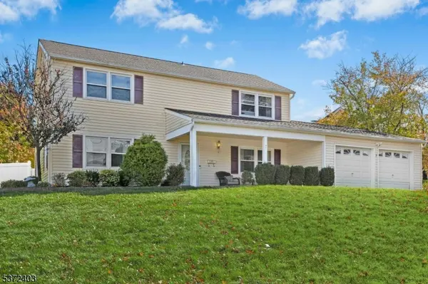 7 Concord Dr, Franklin Twp., NJ 08873