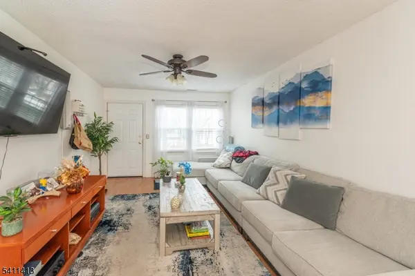 120 Willard St #14, Pompton Lakes Boro, NJ 07442