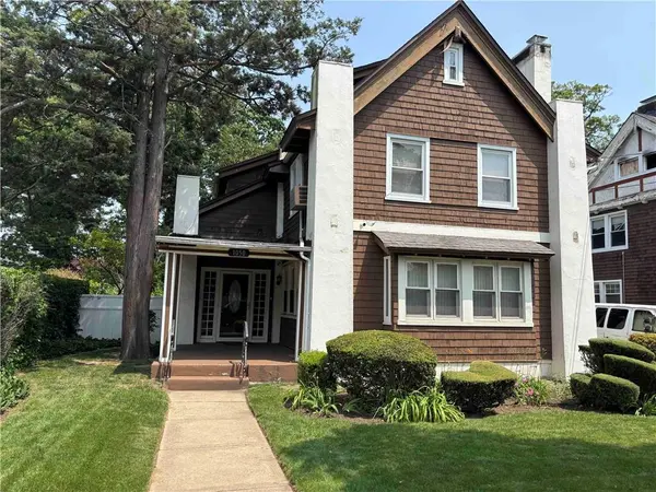 1050 Dickens ST, Far Rockaway, NY 11691