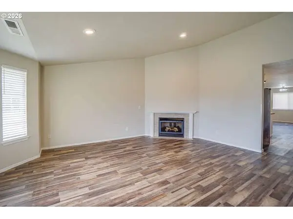 15502 NE 88TH ST, Vancouver, WA 98682