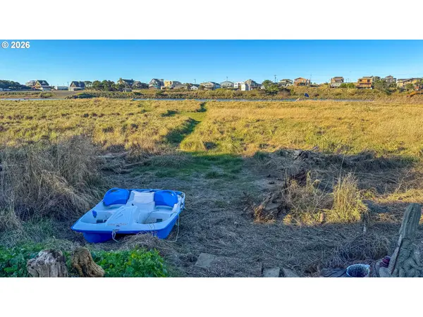 35390 RUEPPEL AVE, Pacific City, OR 97135