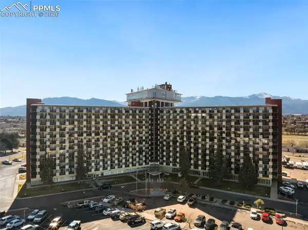 411 Lakewood CIR #A-212, Colorado Springs, CO 80910