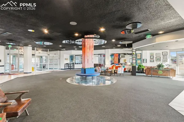 411 Lakewood CIR #A-212, Colorado Springs, CO 80910