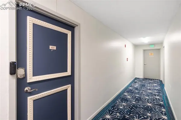 411 Lakewood CIR #A-212, Colorado Springs, CO 80910