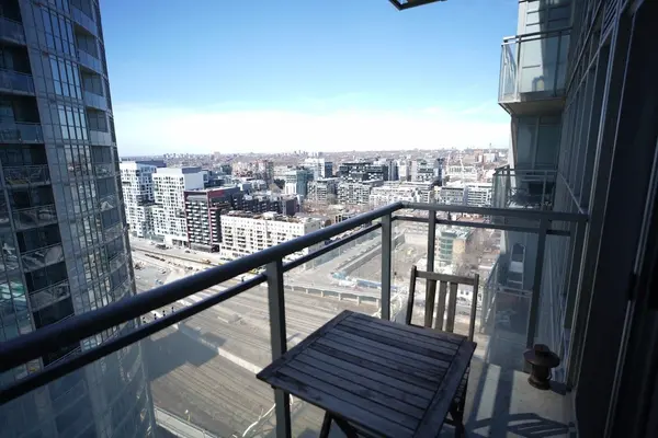 15 Iceboat TER #3010, Toronto C01, ON M5V 4A5