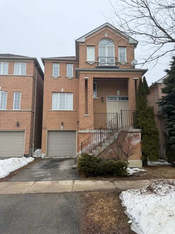 212 Yellowood CIR, Vaughan, ON L4J 8M4