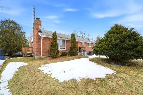 8271 93 HWY, Tiny, ON L0K 2E1