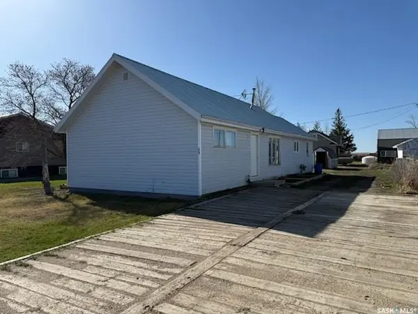 69 Railway AVENUE, Kindersley Rm No. 290, SK S0L 1S0