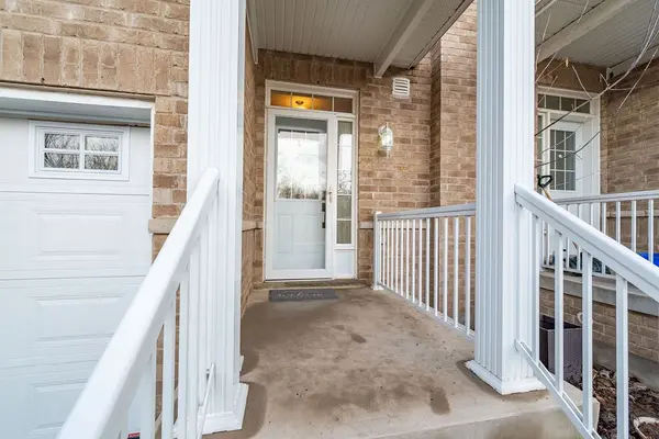 891 Newmarket LN, Kingston, ON K7K 0C8