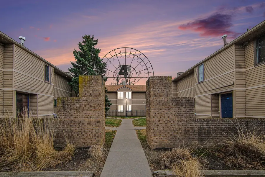 300 Briarcrest DR #140, Ann Arbor, MI 48104