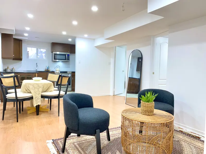 120 Greenbelt CRES #Basement, Richmond Hill, ON L4C 5R8