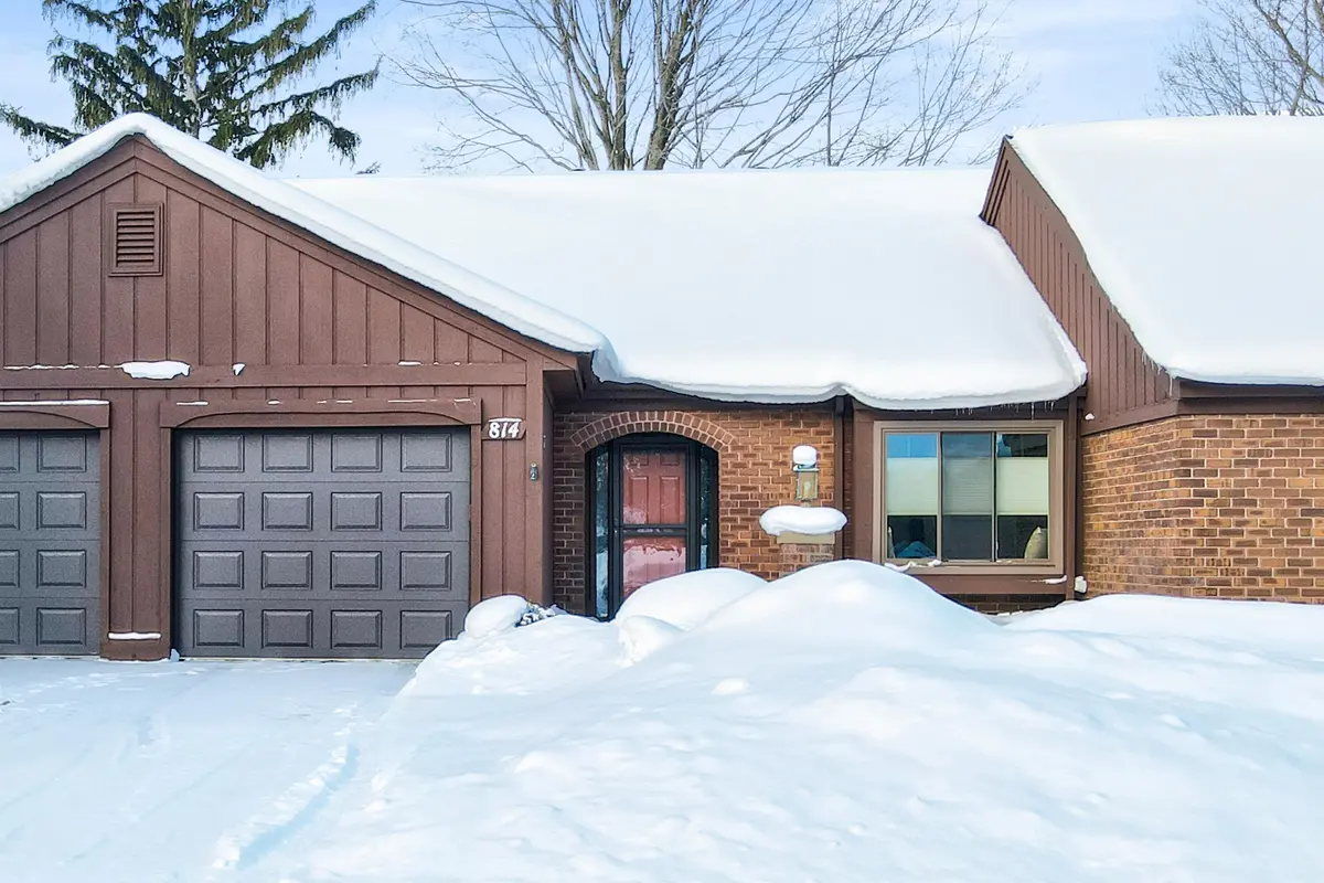 814 York AVE, Holland City, MI 49423