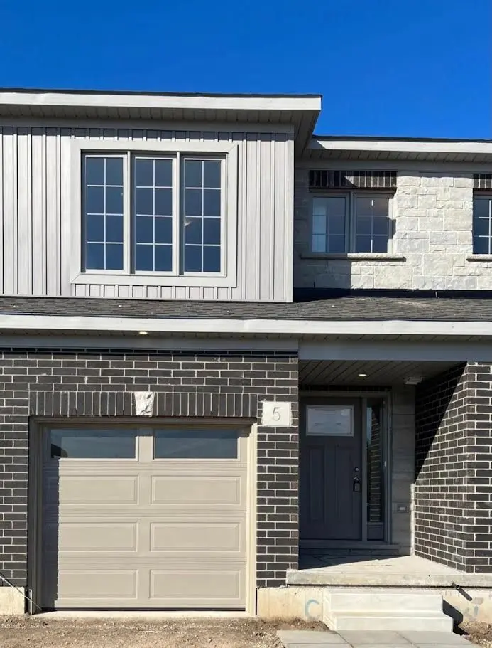 5 West Mill ST, North Dumfries, ON N0B 1E0