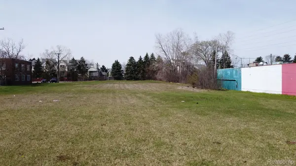 31227 Dequindre RD, Madison Heights, MI 48071