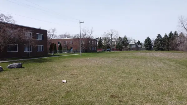 31227 Dequindre RD, Madison Heights, MI 48071