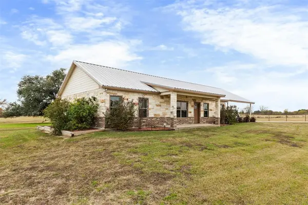452 County Road 470, Chilton, TX 76632