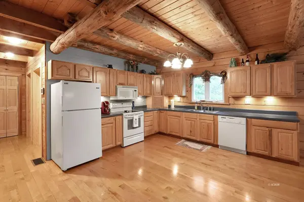 3200 Lottridge Rd, Guysville, OH 45735