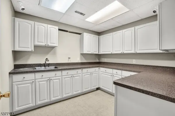 256 Columbia Tpke, Florham Park Boro, NJ 07932