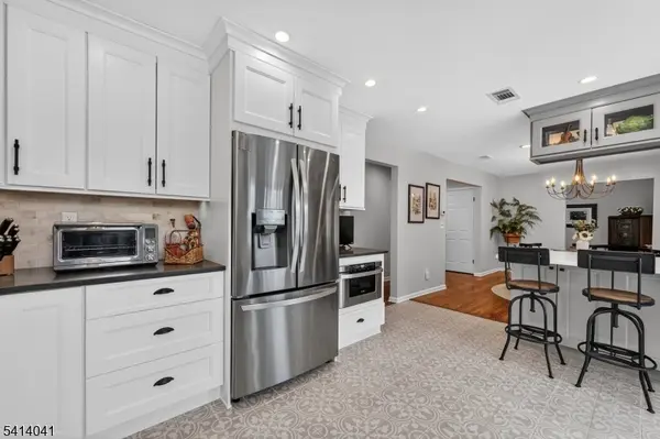 14 Bradford Lane, Bernards Twp., NJ 07920