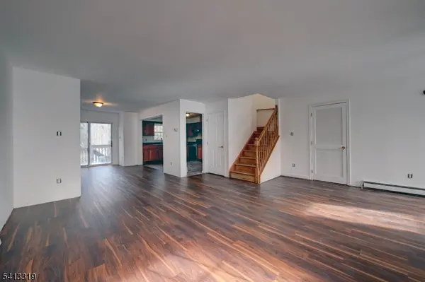 74 Camp Ln, Fairfield Twp., NJ 07004