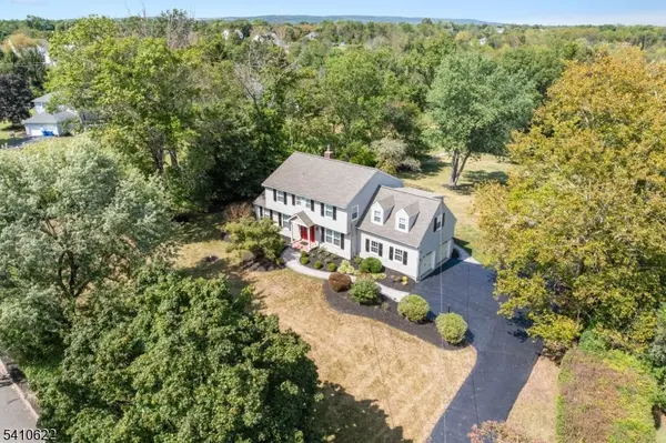 16 Partridge Run, Montgomery Twp., NJ 08502