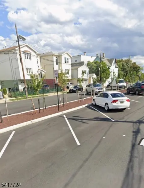 524 Broadway, Elizabeth City, NJ 07206