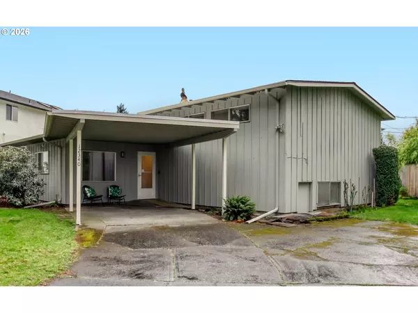 12340 NE HASSALO ST, Portland, OR 97230