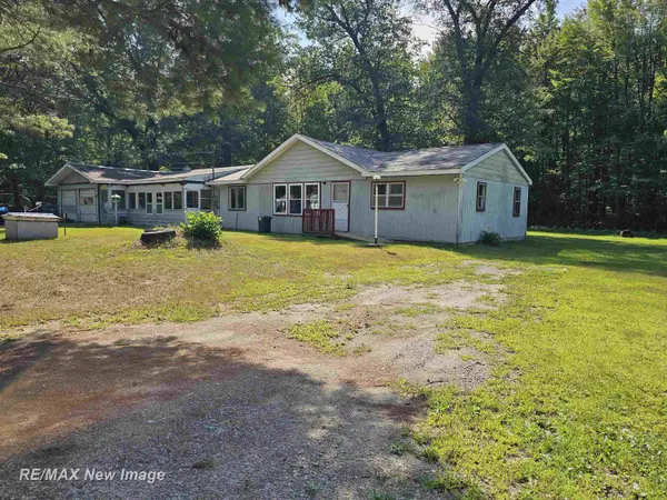 1836 W 4th ST, Mills Twp, MI 48756