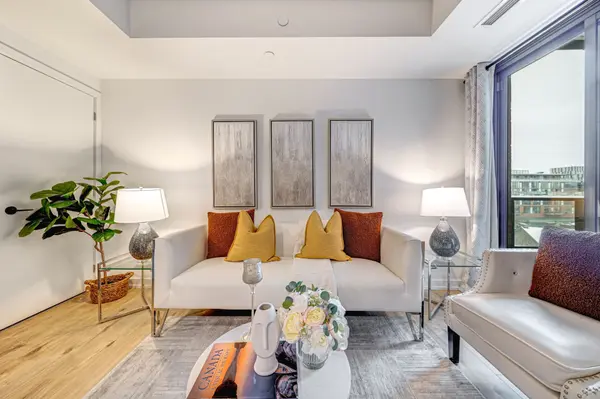 35 Parliament ST #601, Toronto C08, ON M5A 0Z5