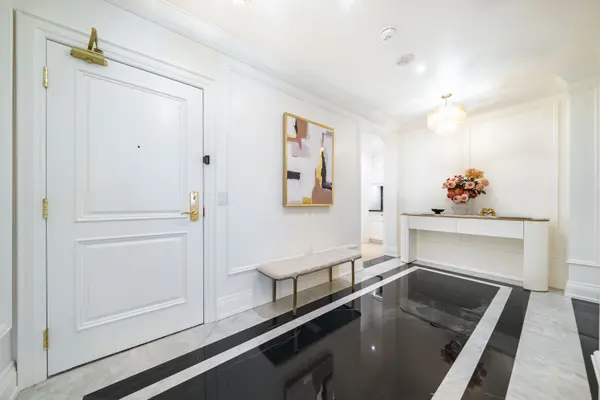 9245 JANE ST #1504, Vaughan, ON L6A 0K1