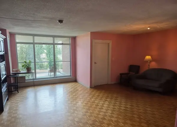 85 Emmett AVE #1810, Toronto W04, ON M6M 5A2