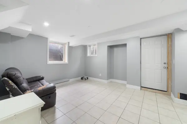 26 Newman CT #Lower, Brampton, ON L6S 5T1