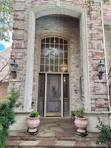 7 Ashmere Court, Dallas, TX 75225