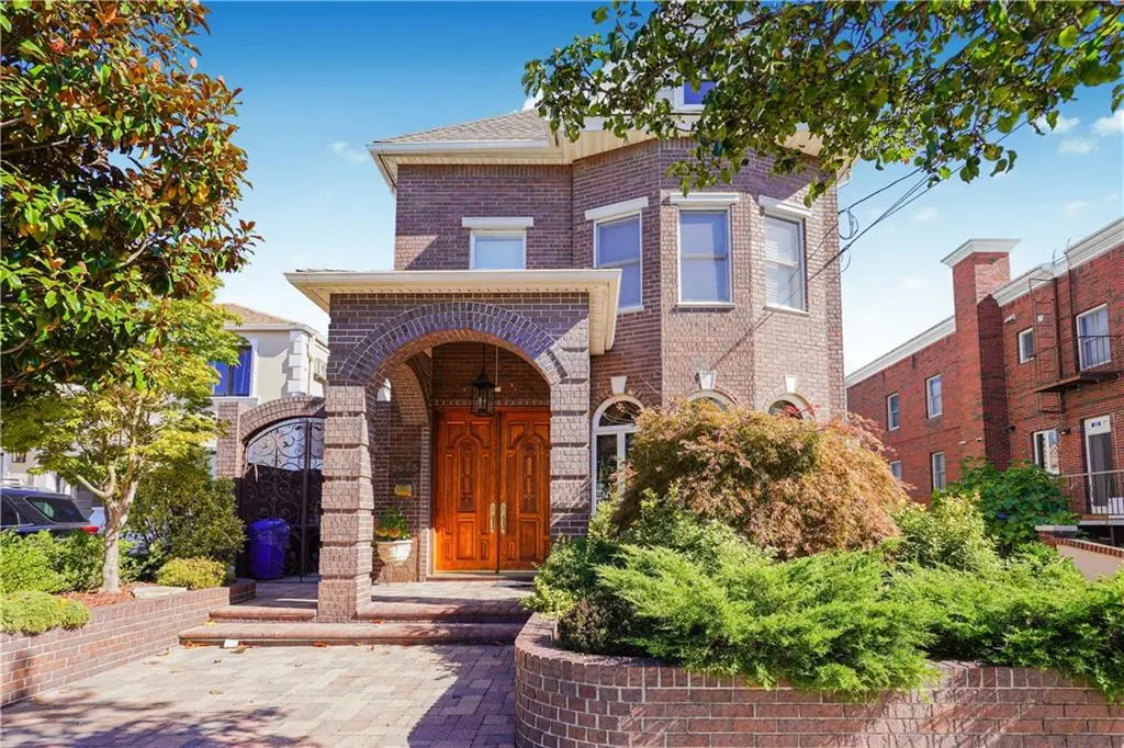 2233 East 72nd ST, Brooklyn, NY 11234