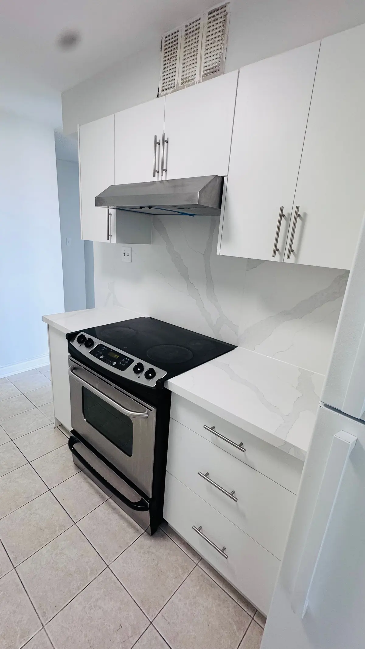 2645 Kipling AVE #307, Toronto W10, ON M9V 3S6