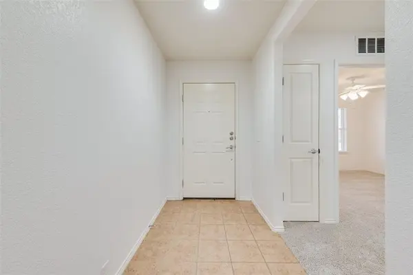 10408 Jaybird Drive, Fort Worth, TX 76244