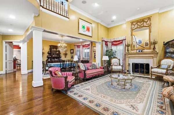 Dallas, TX 75225,7 Ashmere Court