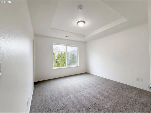 1262 NE KINNEY ST, Hillsboro, OR 97124