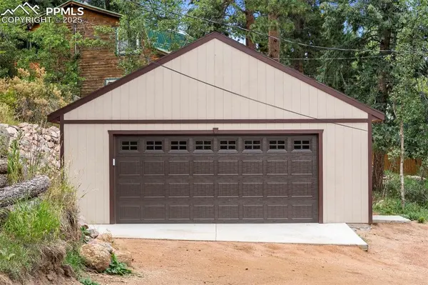 10753 Mountain AVE, Green Mountain Falls, CO 80819