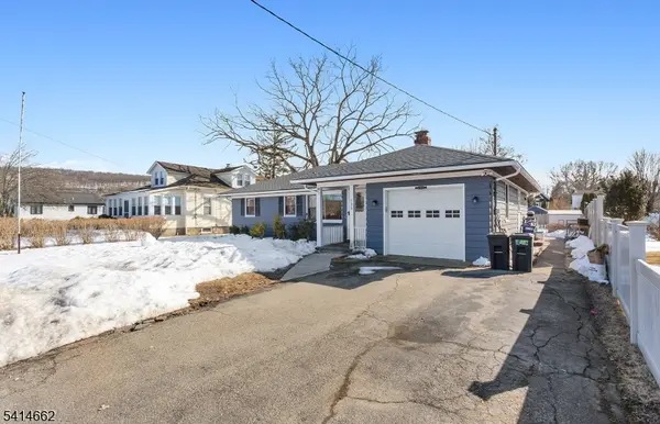 125 Meadowbrook Ave, Wanaque Boro, NJ 07465