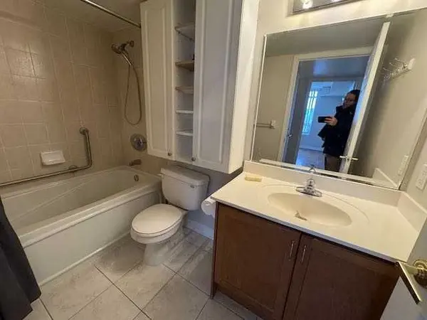 18 Kenaston GDNS #1310, Toronto C15, ON M2K 1G8