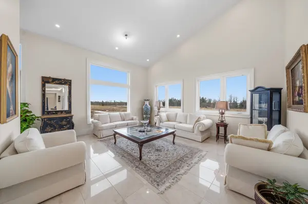 3498 Boag RD, East Gwillimbury, ON L0G 1R0