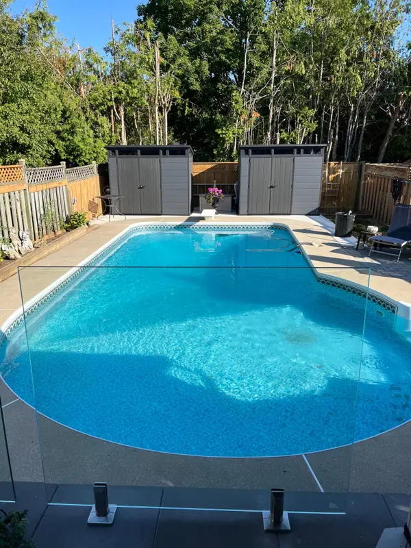 36 Ridgeway AVE, Barrie, ON L4N 5L2