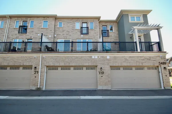 119 Stork ST, Oakville, ON L6H 7C8