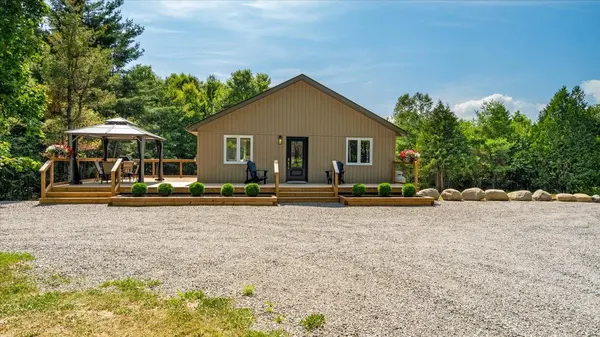 101 Thompson RD, Centre Hastings, ON K0K 2K0